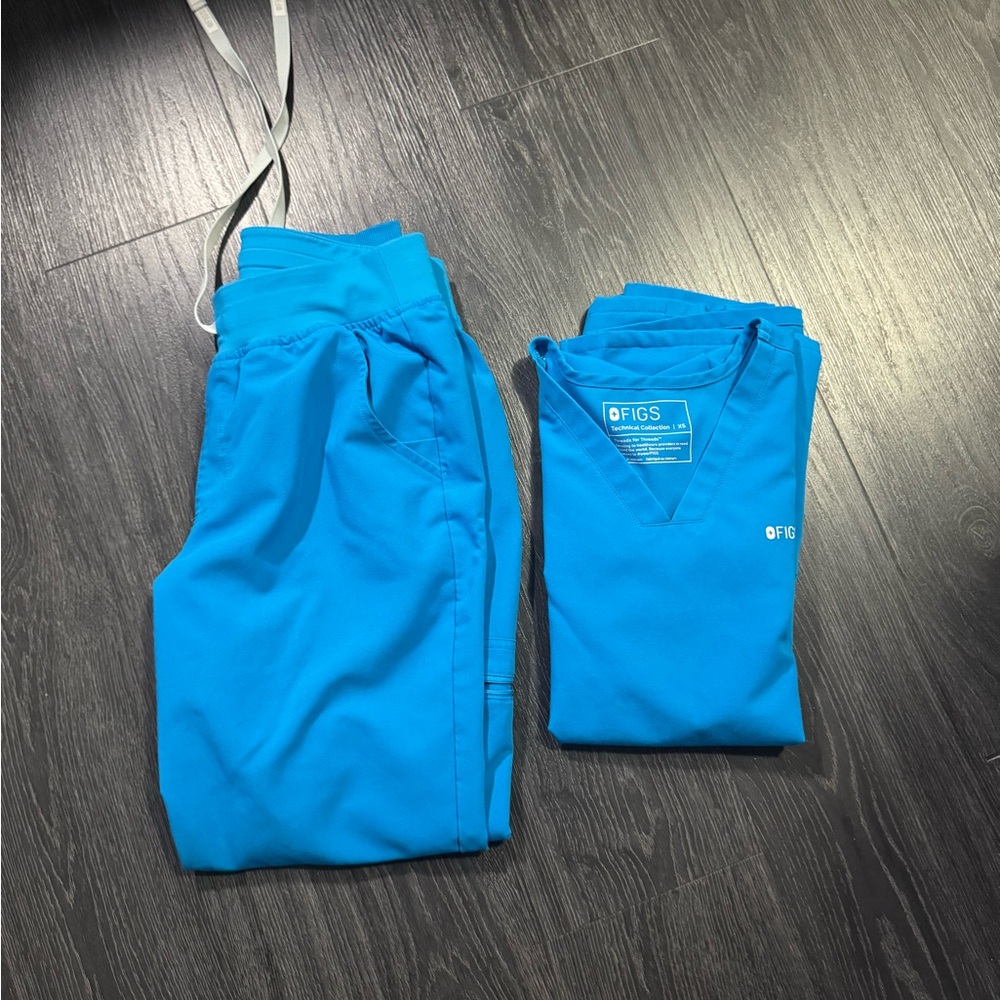 Figs Vibrant Blue Medical Scrubs